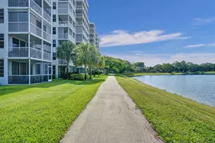2900 N Course Dr, Pompano Beach, FL 33069 - Photo 48