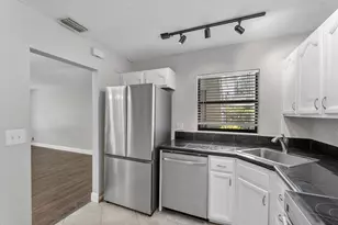 3873 NW 35th St, Coconut Creek, FL 33066 - Photo 12