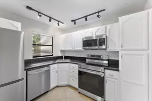 3873 NW 35th St, Coconut Creek, FL 33066 - Photo 12