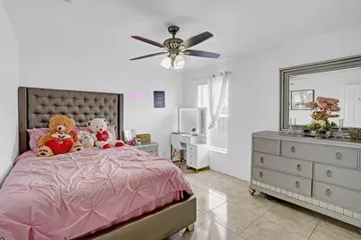 981 SW McComkle Avenue, Port Saint Lucie, FL 34953 - Photo 34