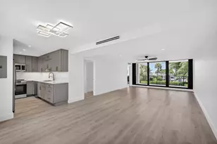 136 Lakeshore Dr, North Palm Beach, FL 33408 - Photo 10