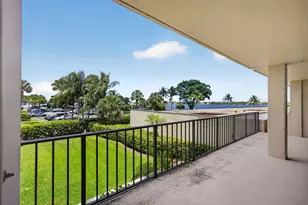 136 Lakeshore Dr, North Palm Beach, FL 33408 - Photo 4