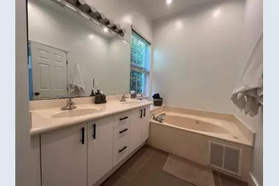 522 Live Oak Lane, Weston, FL 33327 - Photo 12