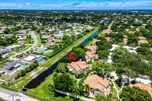 8104 Oakton Ct, Lake Clarke Shores, FL 33406 - Photo 20