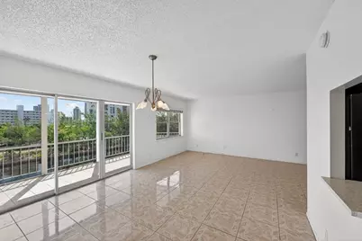 400 Diplomat Parkway #612, Hallandale Beach, FL 33009 - Photo 6