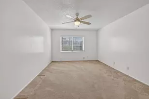400 Diplomat Pkwy, Hallandale Beach, FL 33009 - Photo 16