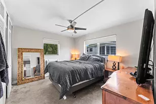 1045 SE 15th St, Fort Lauderdale, FL 33316 - Photo 10