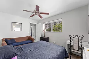 1045 SE 15th St, Fort Lauderdale, FL 33316 - Photo 12