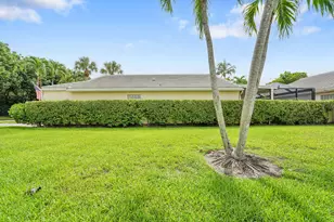 7917 Travlers Tree Dr, Boca Raton, FL 33433 - Photo 4