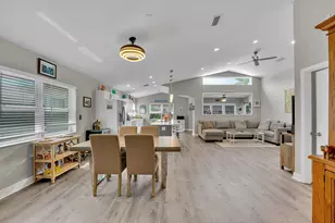 7917 Travlers Tree Dr, Boca Raton, FL 33433 - Photo 10