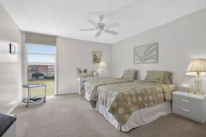 1 Golfs Edge #F, West Palm Beach, FL 33417 - Photo 12