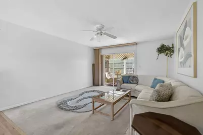 1 Golfs Edge #F, West Palm Beach, FL 33417 - Photo 6