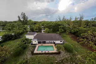 8264 Palomino Dr, Lake Worth, FL 33467 - Photo 2