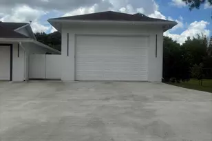 8264 Palomino Dr, Lake Worth, FL 33467 - Photo 10
