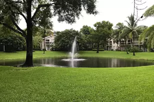 11863 Wimbledon Circle, Wellington, FL 33414 - Photo 14