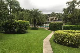11863 Wimbledon Circle, Wellington, FL 33414 - Photo 12