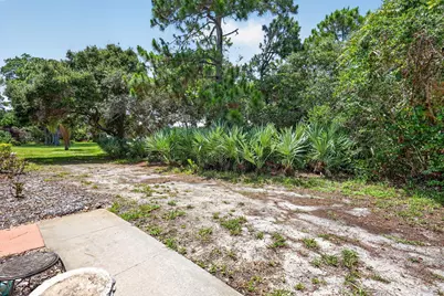 5706 SE Riverboat Drive #202, Stuart, FL 34997 - Photo 4