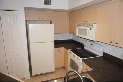 4021 San Marino Boulevard #204, West Palm Beach, FL 33409 - Photo 4