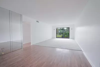 4401 Martinique Court #D2, Coconut Creek, FL 33066 - Photo 8
