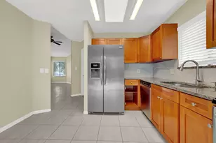 5864 Strawberry Lakes Cir, Lake Worth, FL 33463 - Photo 8
