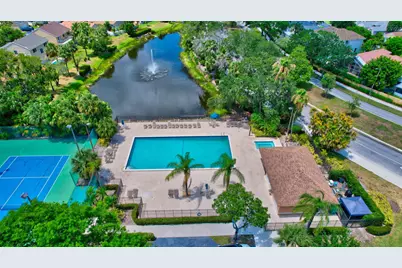 1059 Fairfax Circle W, Boynton Beach, FL 33436 - Photo 26