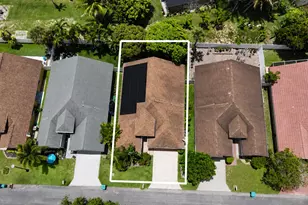 1059 Fairfax Cir W, Boynton Beach, FL 33436 - Photo 2