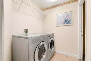 1059 Fairfax Cir W, Boynton Beach, FL 33436 - Photo 20