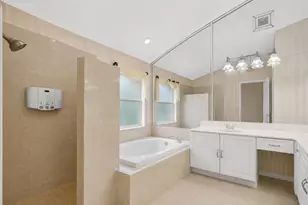 1059 Fairfax Cir W, Boynton Beach, FL 33436 - Photo 16