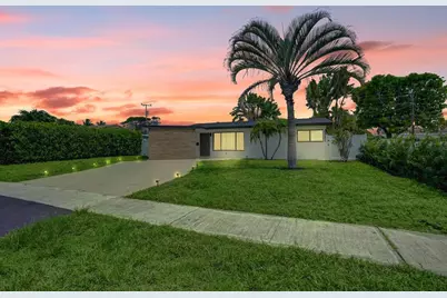 1001 SE 13th Court, Deerfield Beach, FL 33441 - Photo 2