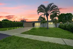 1001 SE 13th Ct, Deerfield Beach, FL 33441 - Photo 2