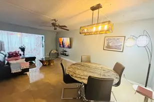 9370 SW 8th St, Boca Raton, FL 33428 - Photo 2