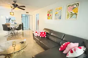 9370 SW 8th St, Boca Raton, FL 33428 - Photo 1