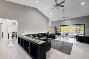 8505 NW 77th St, Tamarac, FL 33321 - Photo 2