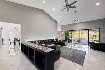 8505 NW 77th Street, Tamarac, FL 33321 - Photo 10