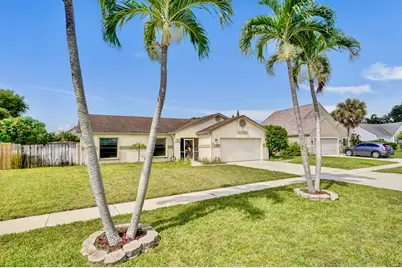 54 Cedar Circle, Boynton Beach, FL 33436 - Photo 4