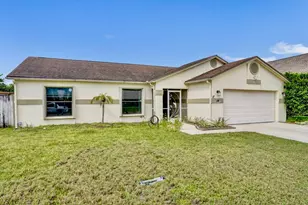 54 Cedar Cir, Boynton Beach, FL 33436 - Photo 6
