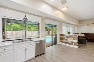 2145 NW 85th Ln, Coral Springs, FL 33071 - Photo 4