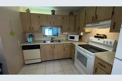 7911 Southgate Boulevard #B2, North Lauderdale, FL 33068 - Photo 12