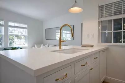 184 Sunset Avenue #303, Palm Beach, FL 33480 - Photo 4