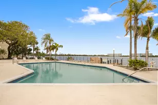118 Lake Emerald Dr, Oakland Park, FL 33309 - Photo 6