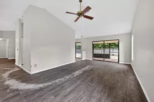 14798 Paddock Dr, Wellington, FL 33414 - Photo 4