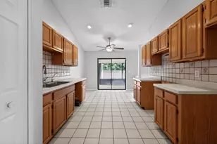 14798 Paddock Dr, Wellington, FL 33414 - Photo 10