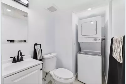 5611 NW 21st Street #8-a, Lauderhill, FL 33313 - Photo 20