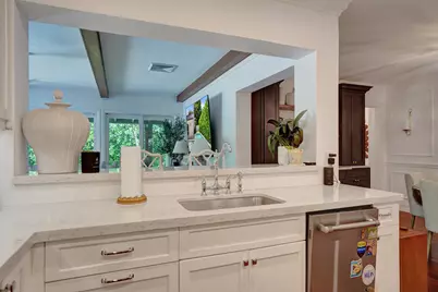 2749 NE 35th Drive, Fort Lauderdale, FL 33308 - Photo 10