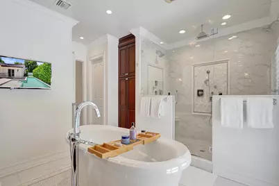 2749 NE 35th Drive, Fort Lauderdale, FL 33308 - Photo 34