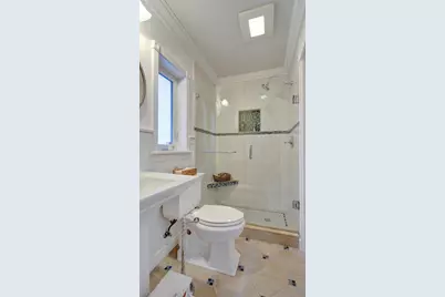 2749 NE 35th Drive, Fort Lauderdale, FL 33308 - Photo 22