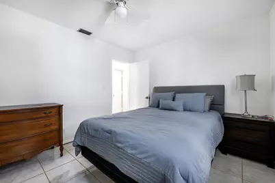 3400 NW 39th Street, Lauderdale Lakes, FL 33309 - Photo 12