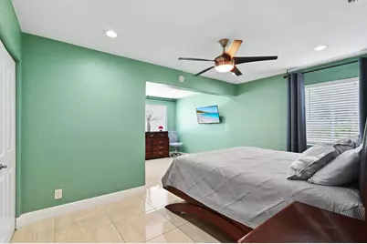 124 Davis Road, Palm Springs, FL 33461 - Photo 20