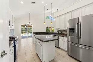 3070 SW Captiva Ct, Palm City, FL 34990 - Photo 16