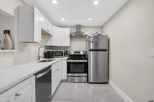 480 NW 20th St, Boca Raton, FL 33431 - Photo 10
